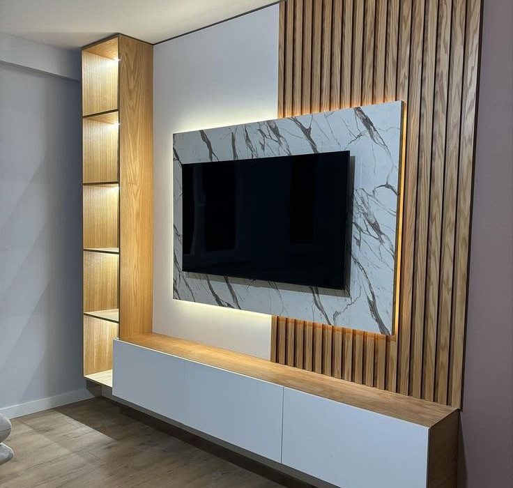 Centro de entretenimiento con panel de mármol